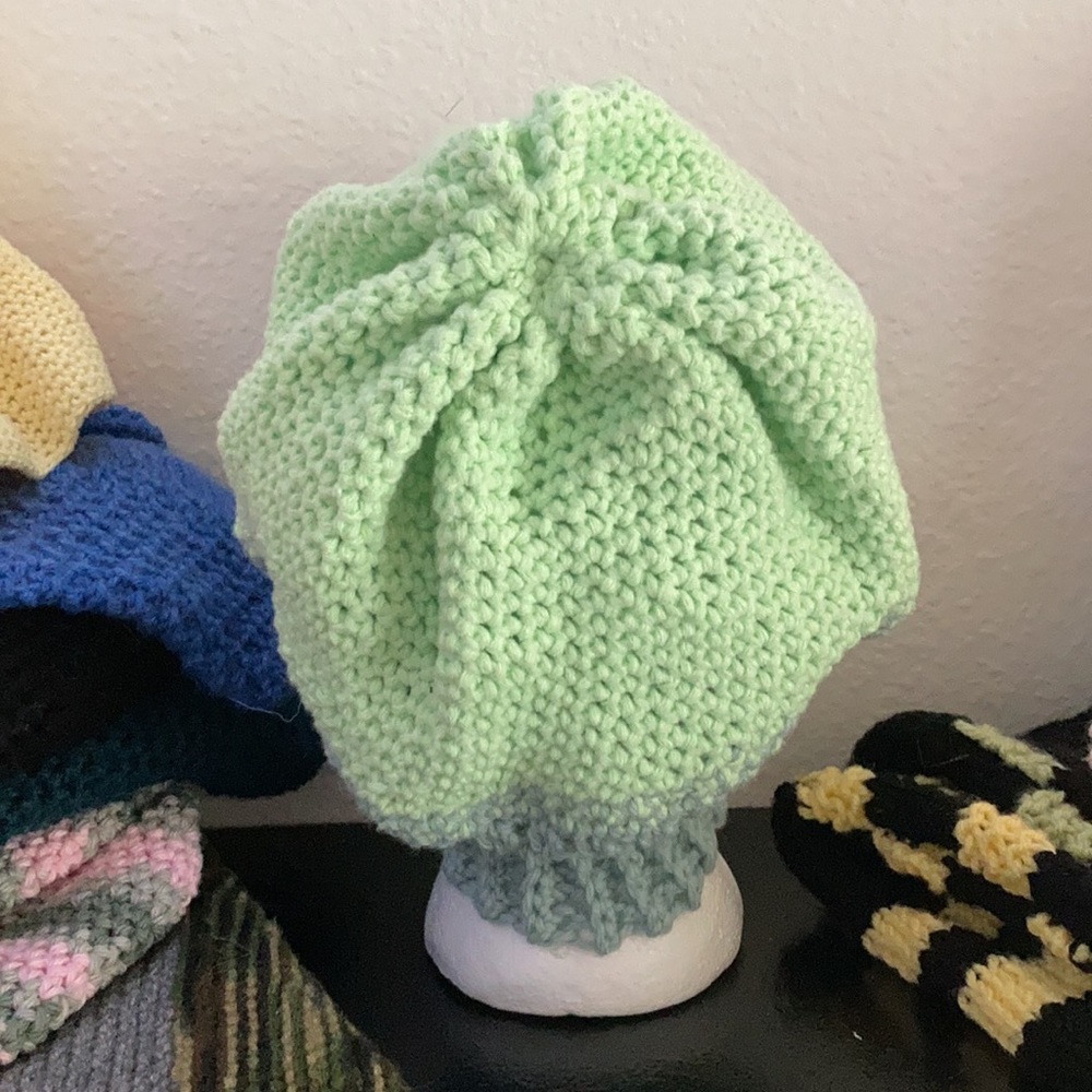 Crochet hat - Picture 3 of 3